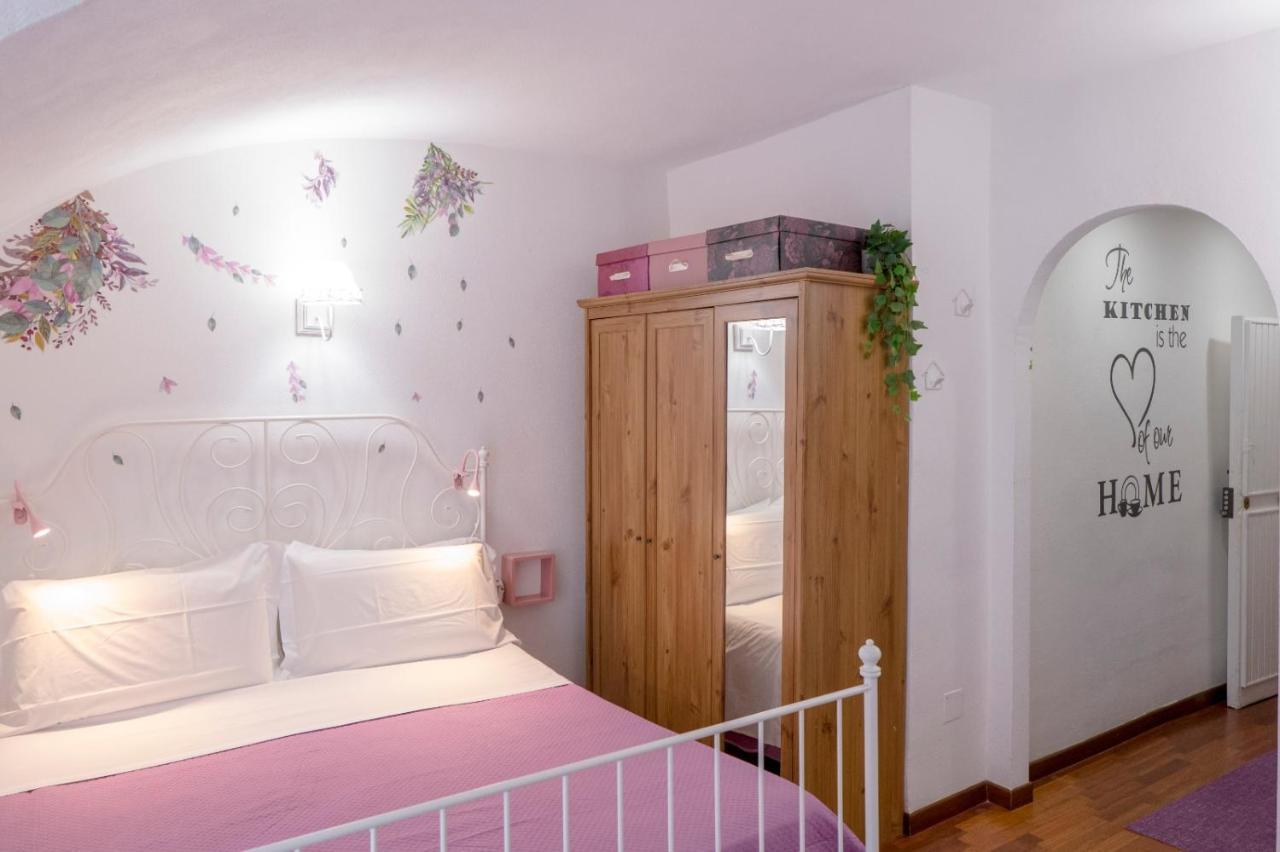 Napoli Centro Chiaia Apartment Luaran gambar