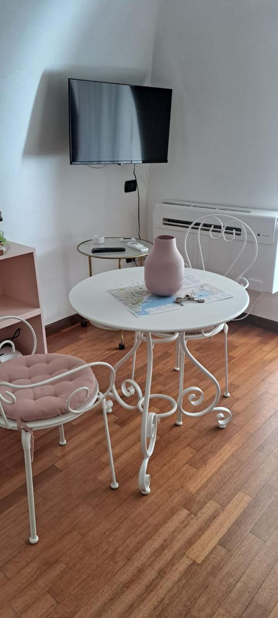 Napoli Centro Chiaia Apartment Luaran gambar